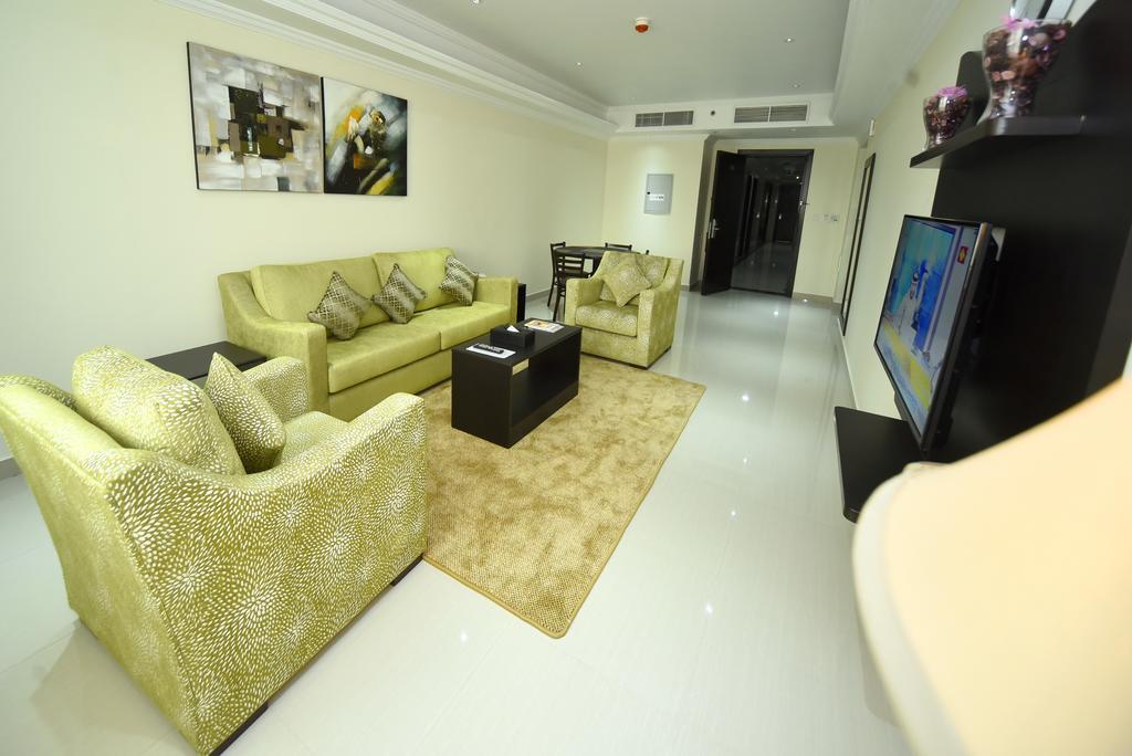 Alain Hotel Ajman Exteriör bild