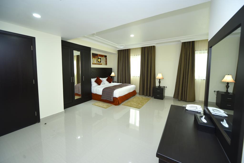 Alain Hotel Ajman Exteriör bild