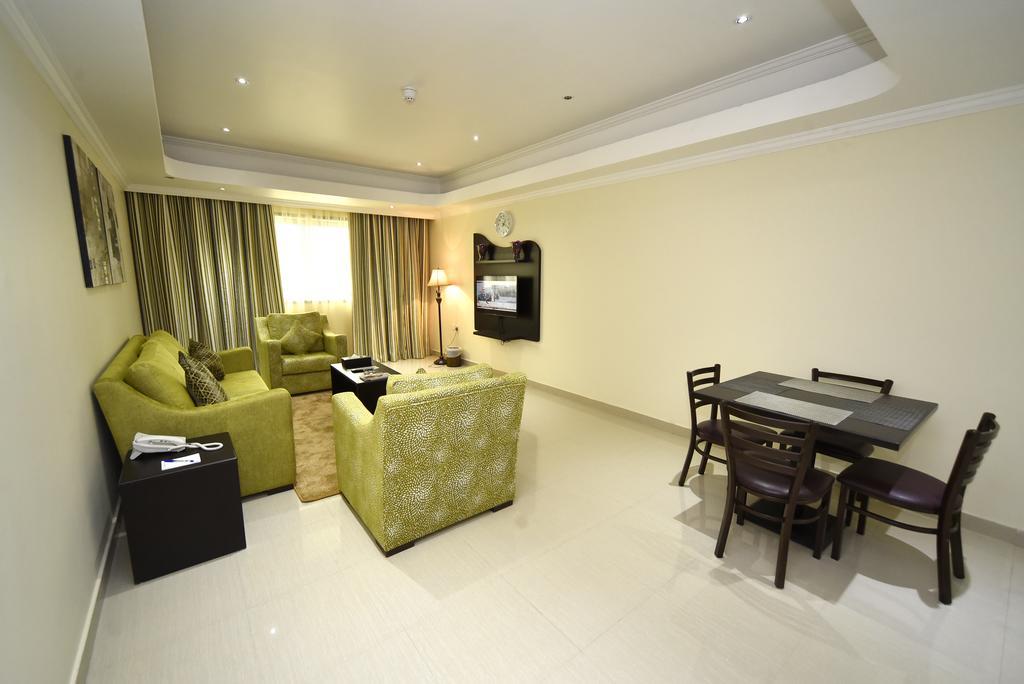 Alain Hotel Ajman Exteriör bild