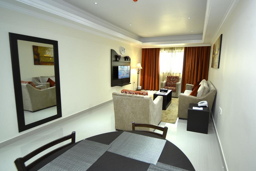Alain Hotel Ajman Exteriör bild